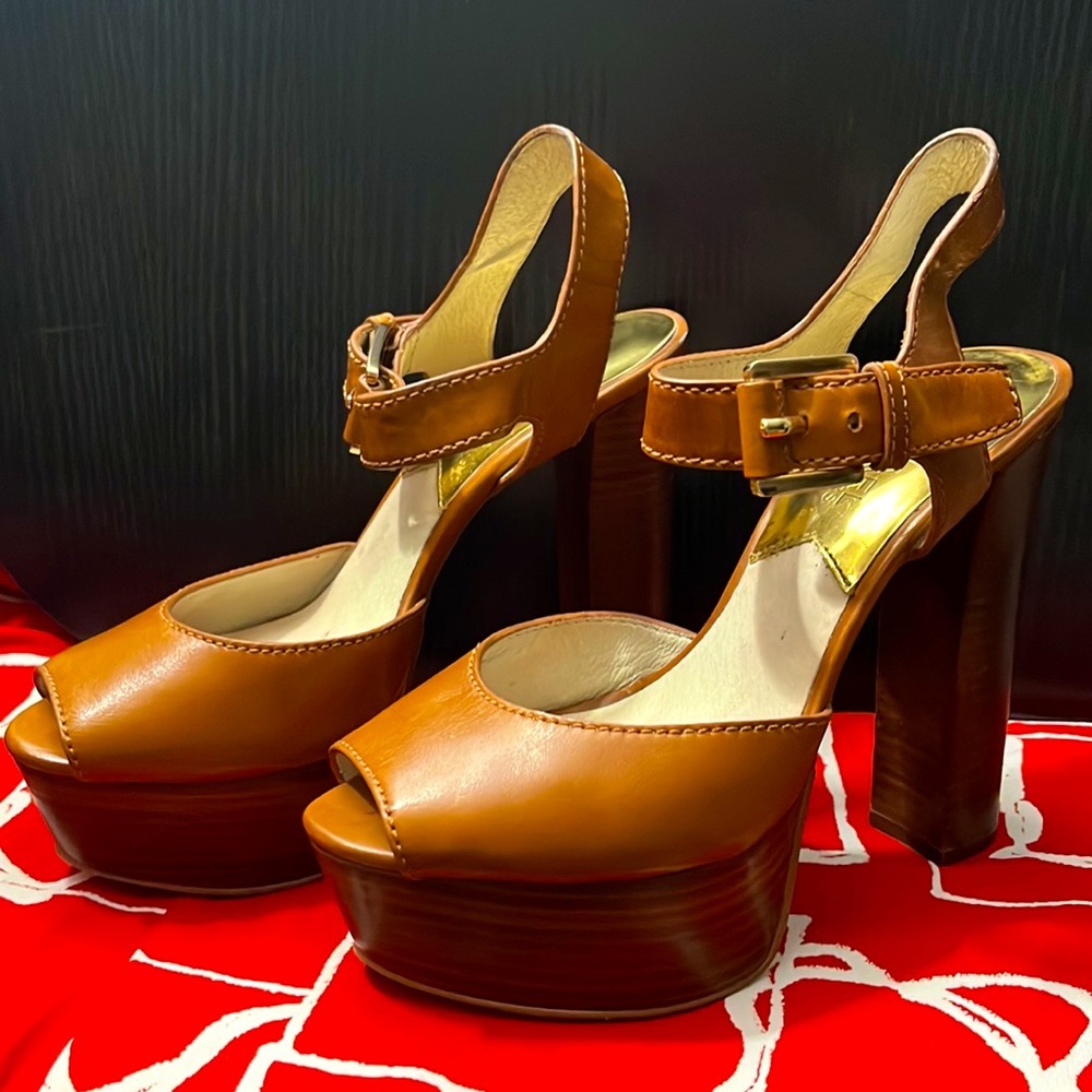 Michael Kors Platform Heels Size 7
